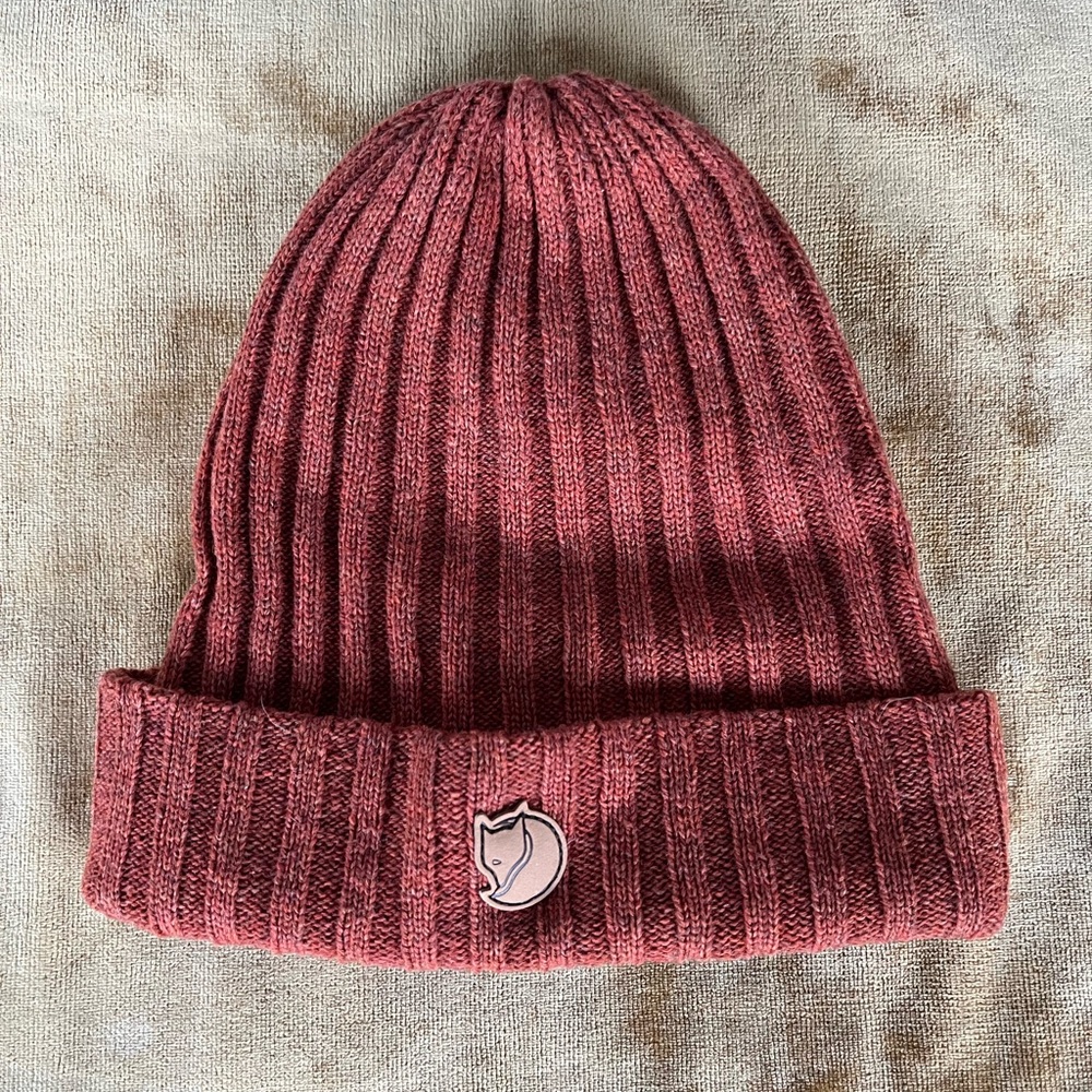 Fjall Raven Byron cuff tuque-like new